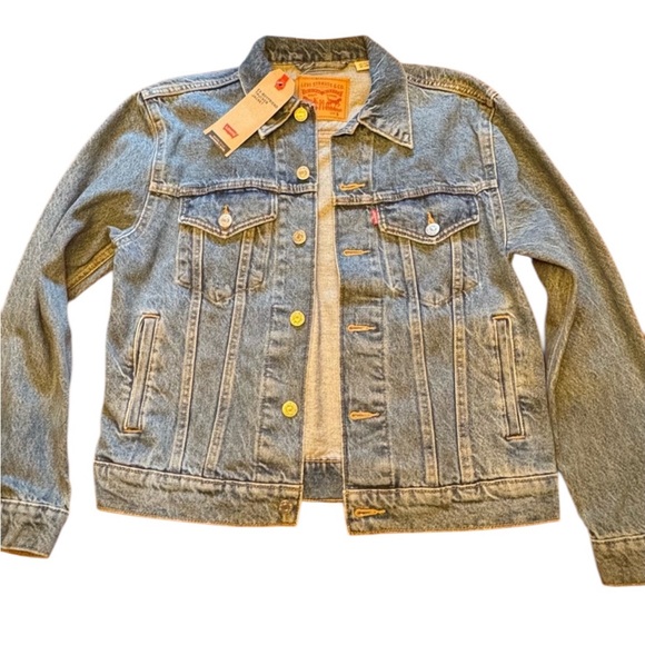 Levi's Jackets & Blazers - Levi's Ex-Boyfriend Trucker Denim Jacket NWT